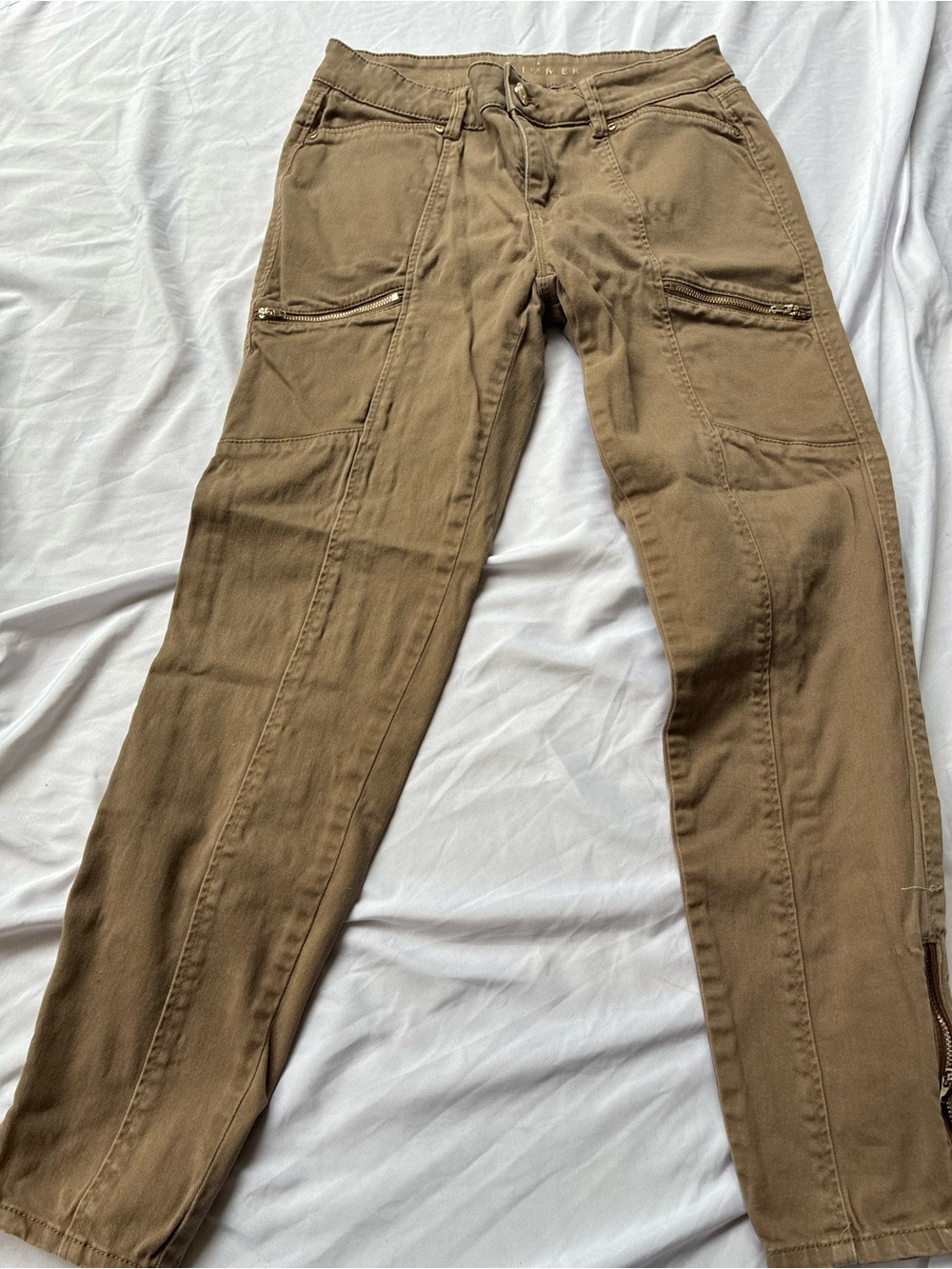 Utility Cargo Pants in Olive Brown white house black market